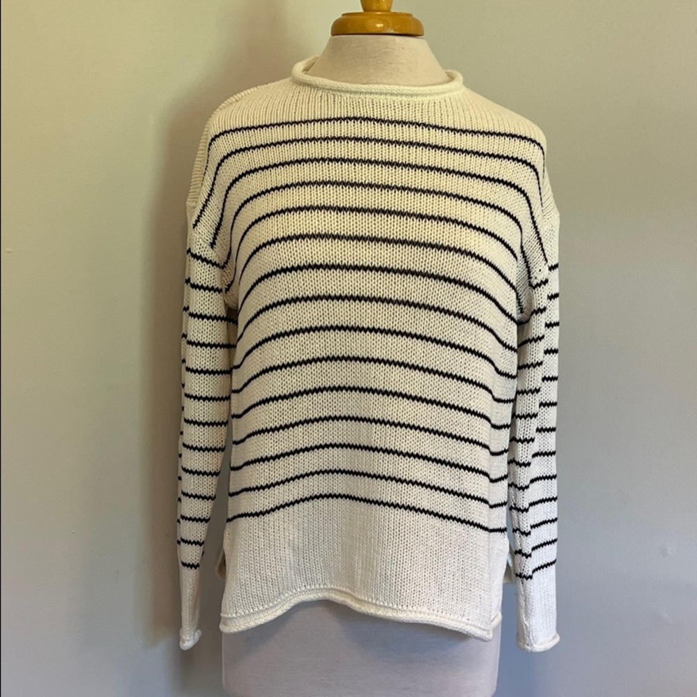 Black White Striped Sweater Perfect Style Timeless Oversized Small